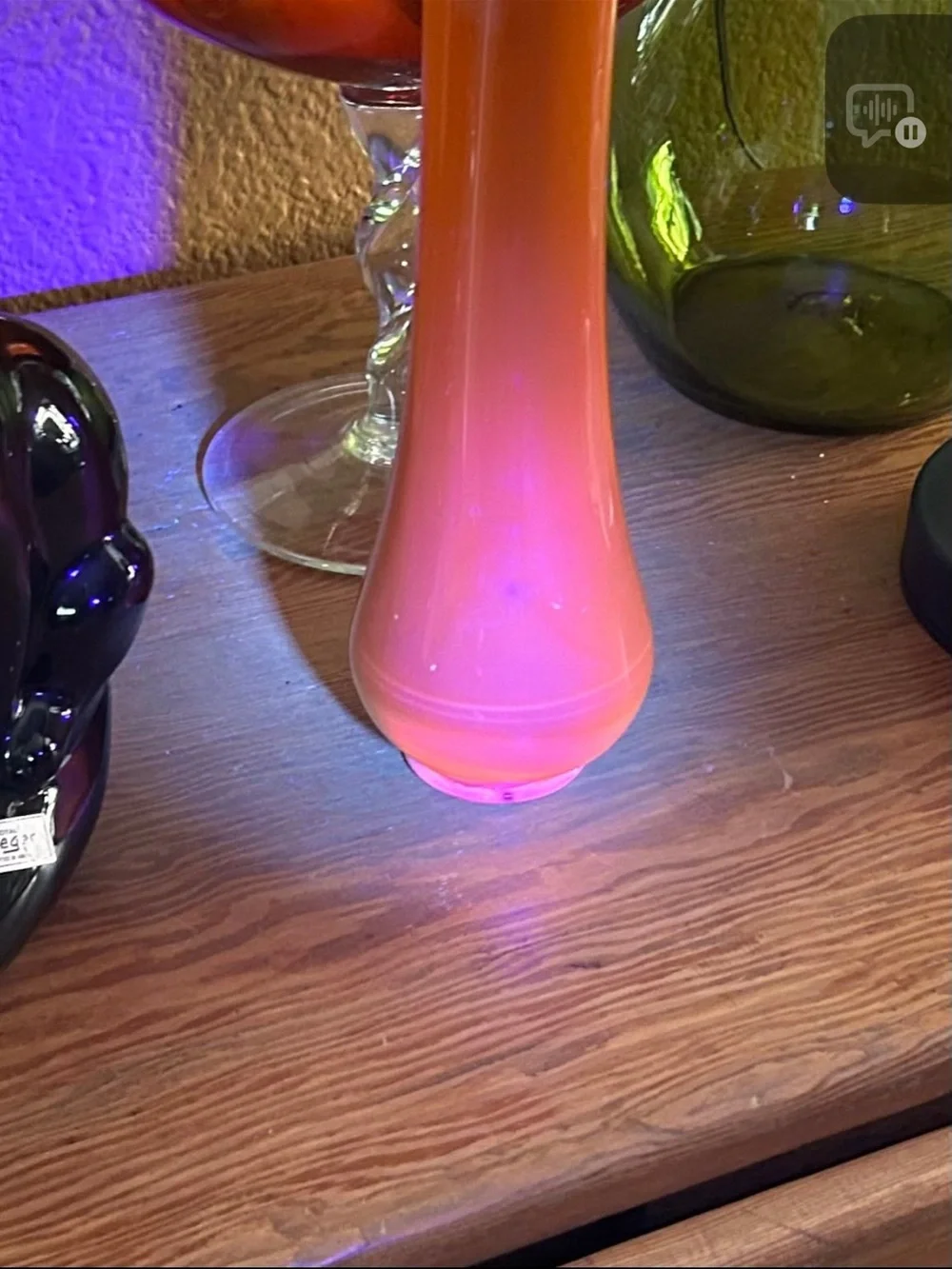 Stunning vintage L.E. Smith Bittersweet Orange Swung Vase 14” GLOWS